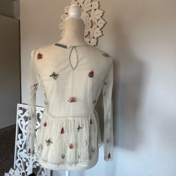 ZARA Sheer blouse with embroidered & beaded designs in a size Small! - Picture 7 of 10